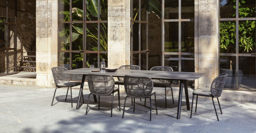 Modern garden Kodo Dining Table by Vincent Sheppard